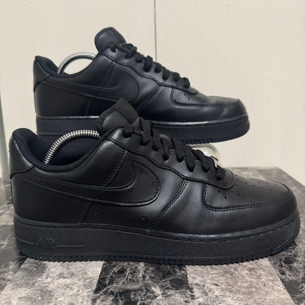 Size 9 - Nike Air Force 1 '07 Low Triple Black Men